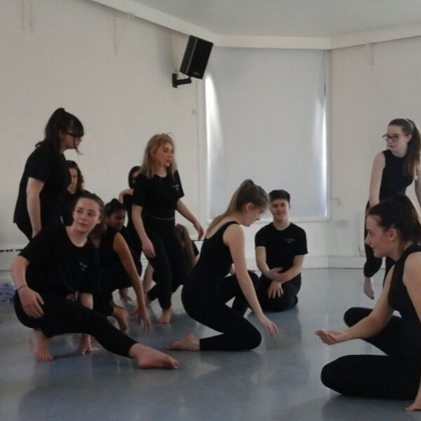 Dance & Performing Arts Thumbnail